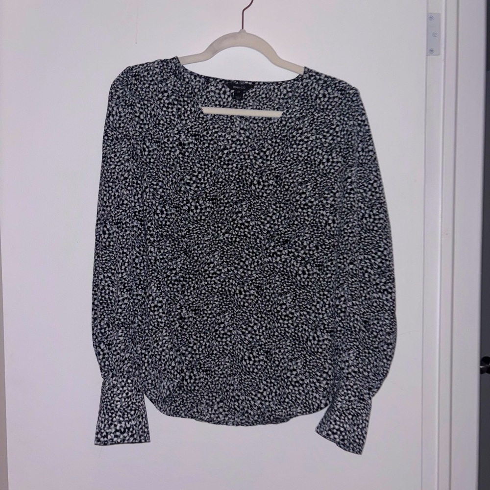 RW&CO Women's Black and White Patterned Top